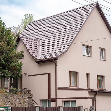 Apartment In Garage With Free Parking Kaunas Exterior foto