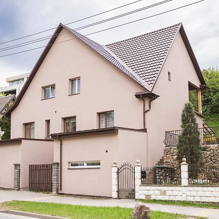 Apartment In Garage With Free Parking Kaunas Exterior foto