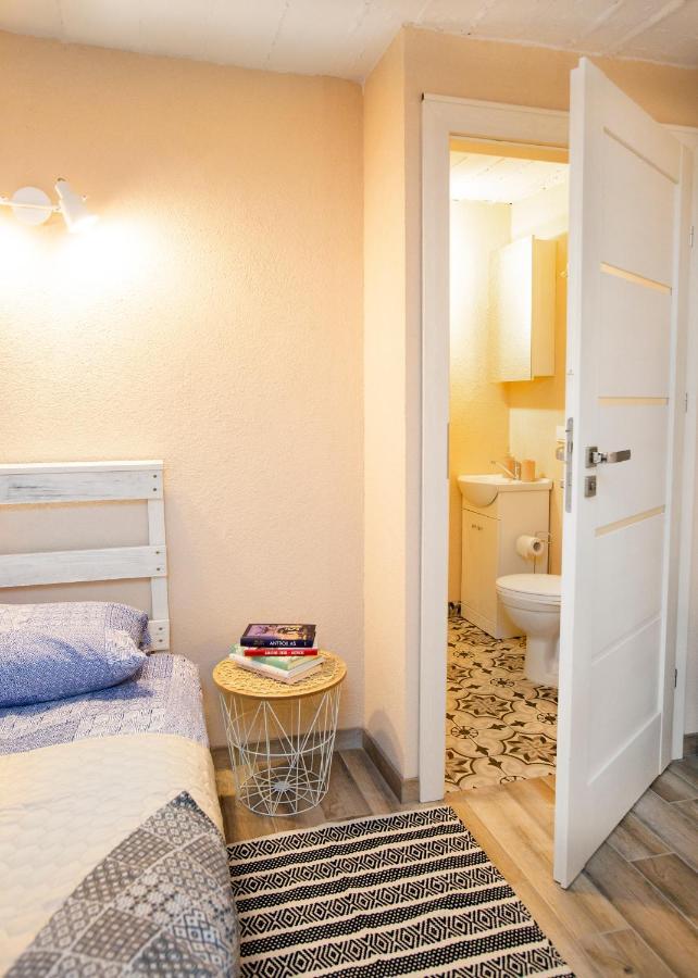 Apartment In Garage With Free Parking Kaunas Exterior foto